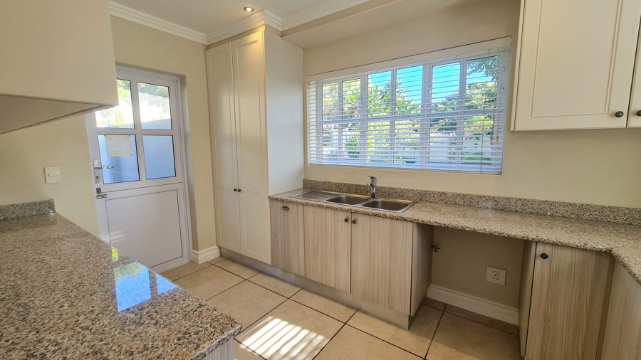 5 Bedroom Property for Sale in The Village Western Cape